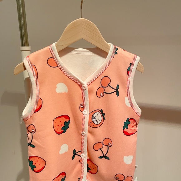 Children's Vest - Picture 6 of 6
